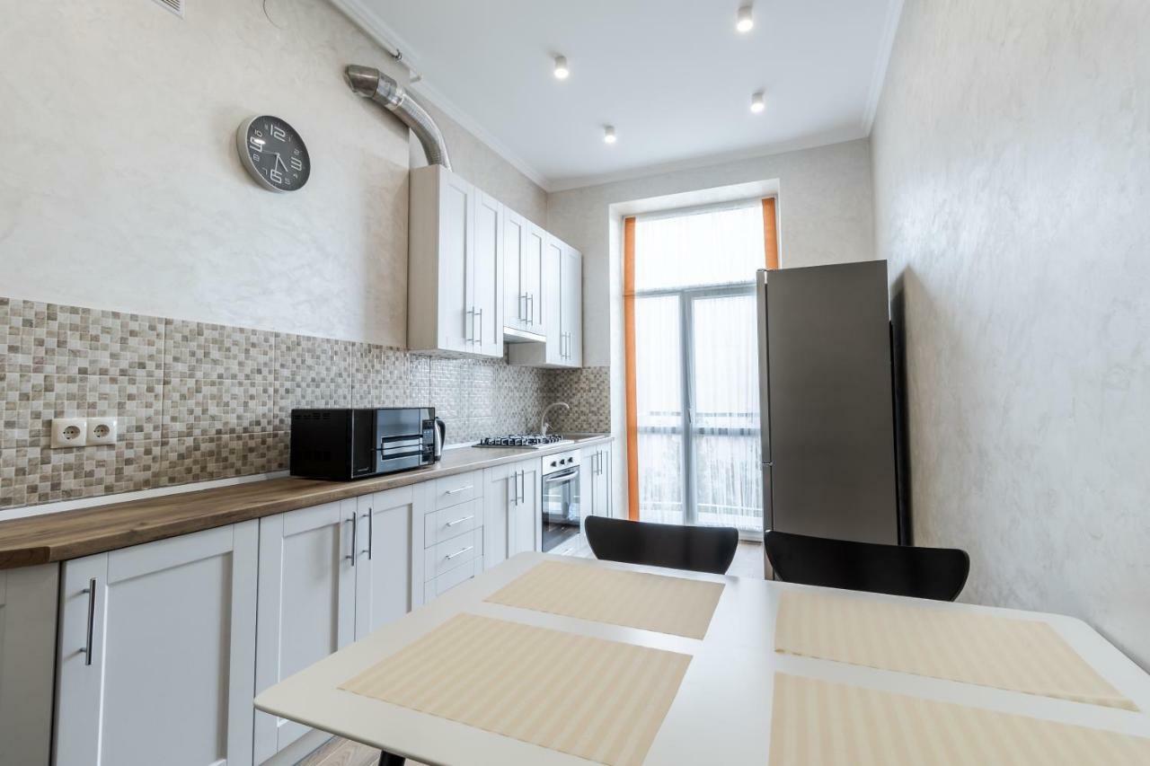 Inshiapartments On Liberty Avenue 2 Лвив Екстериор снимка