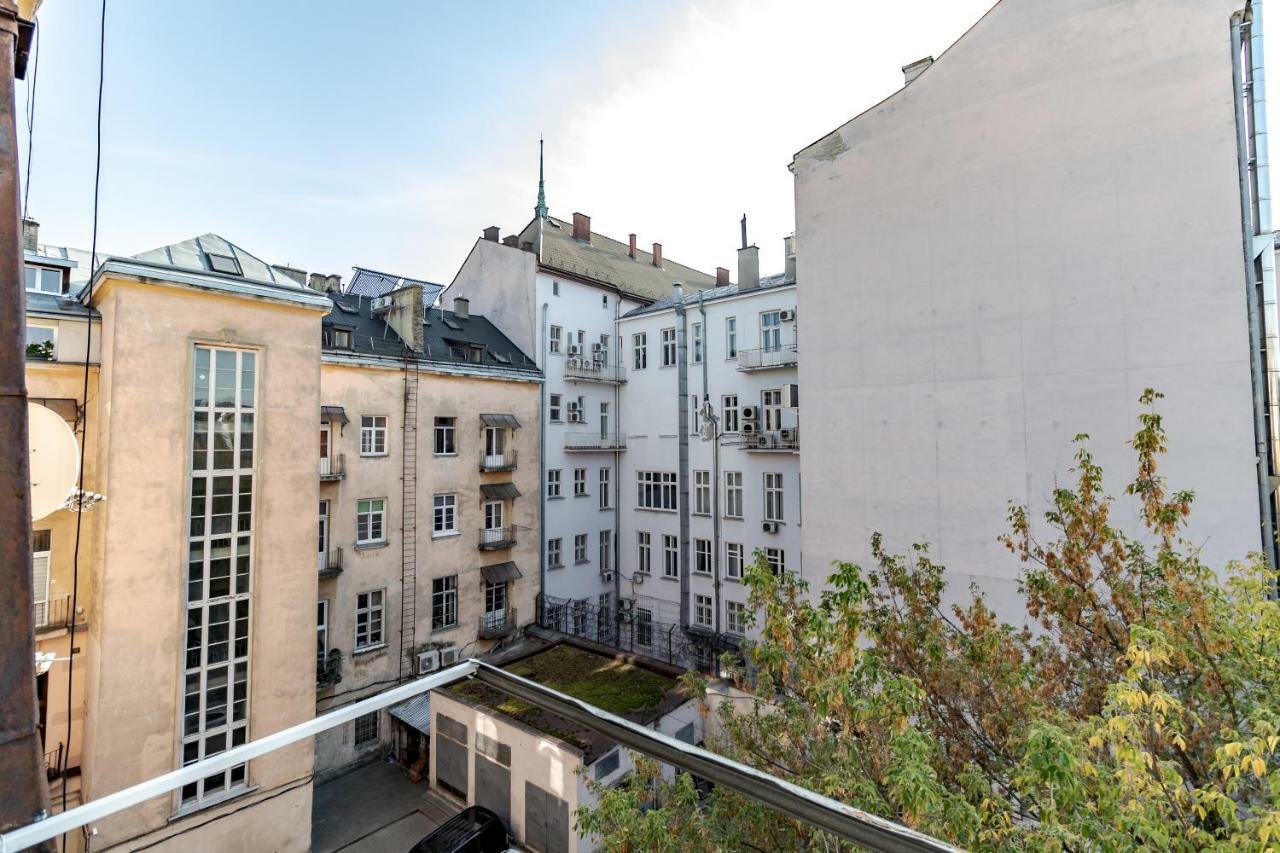 Inshiapartments On Liberty Avenue 2 Лвив Екстериор снимка
