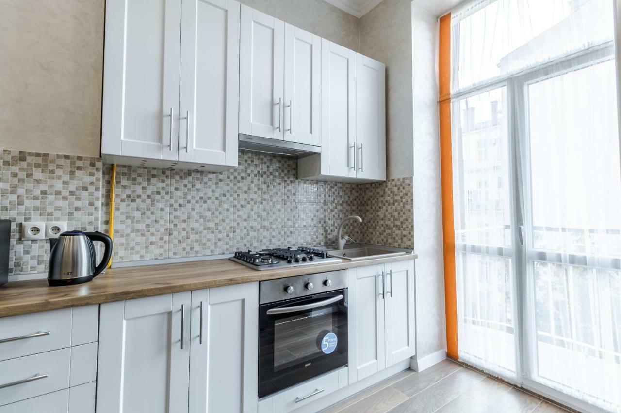 Inshiapartments On Liberty Avenue 2 Лвив Екстериор снимка