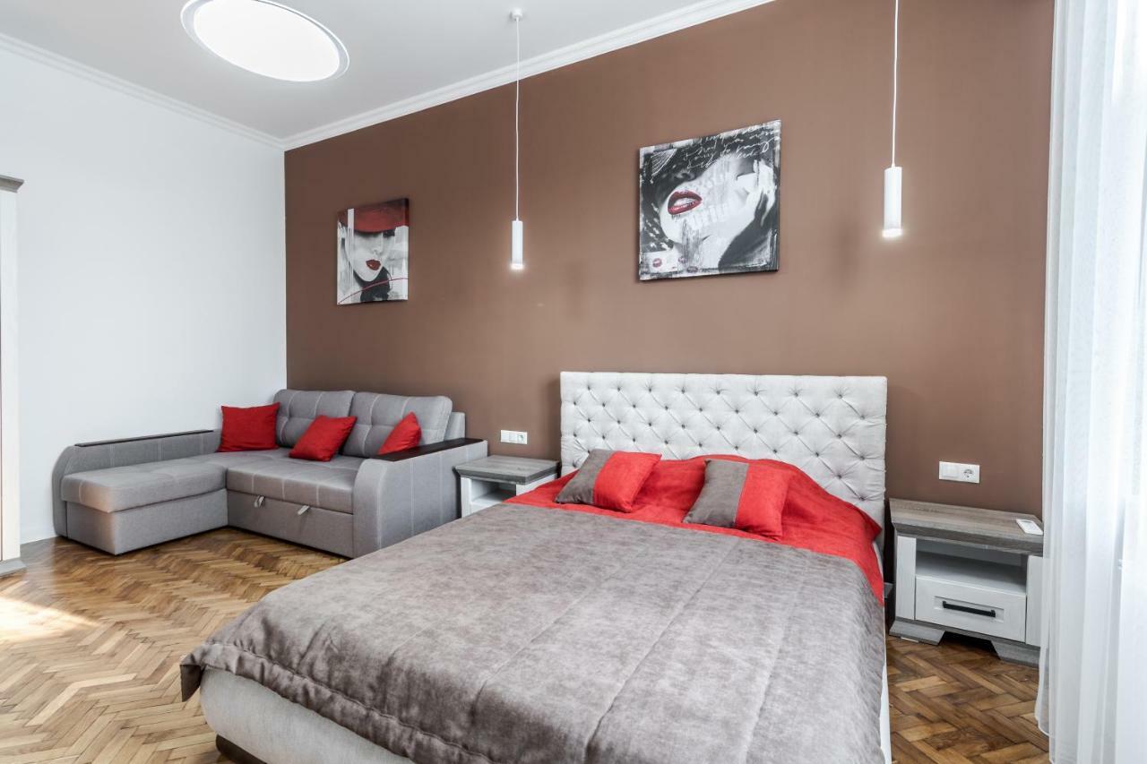 Inshiapartments On Liberty Avenue 2 Лвив Екстериор снимка